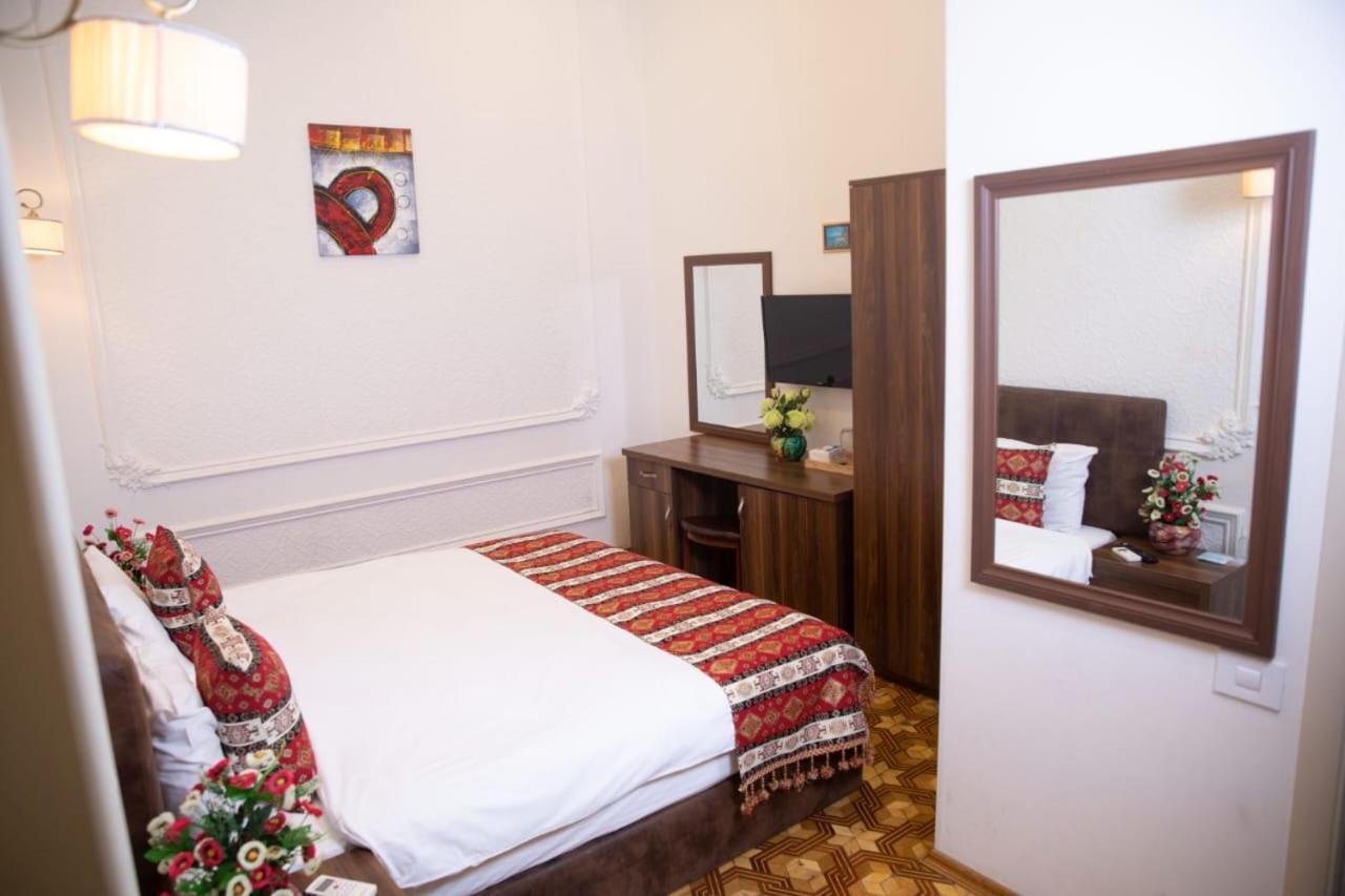 Malakhan Hotel Baku Quarto foto