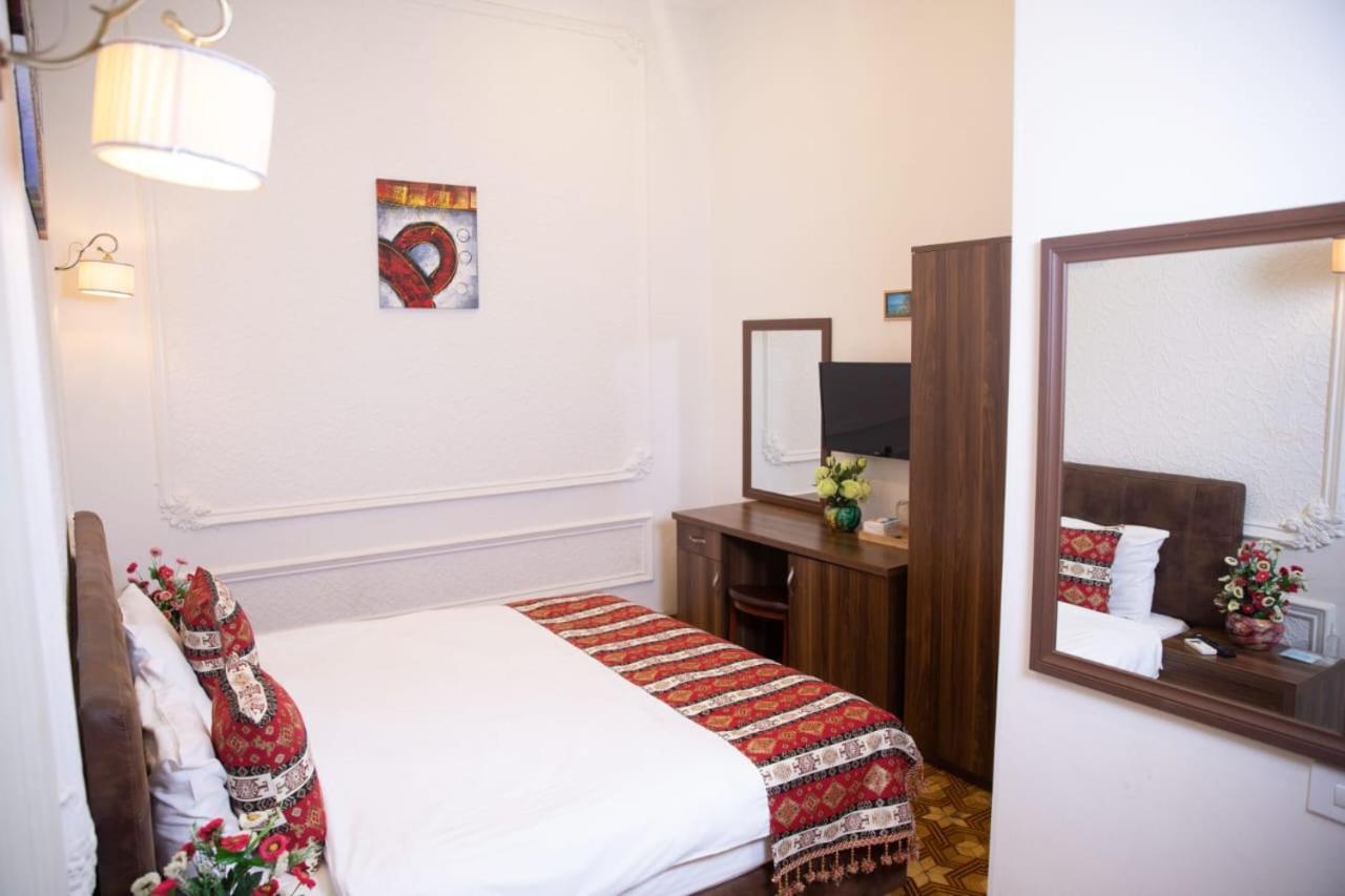 Malakhan Hotel Baku Quarto foto